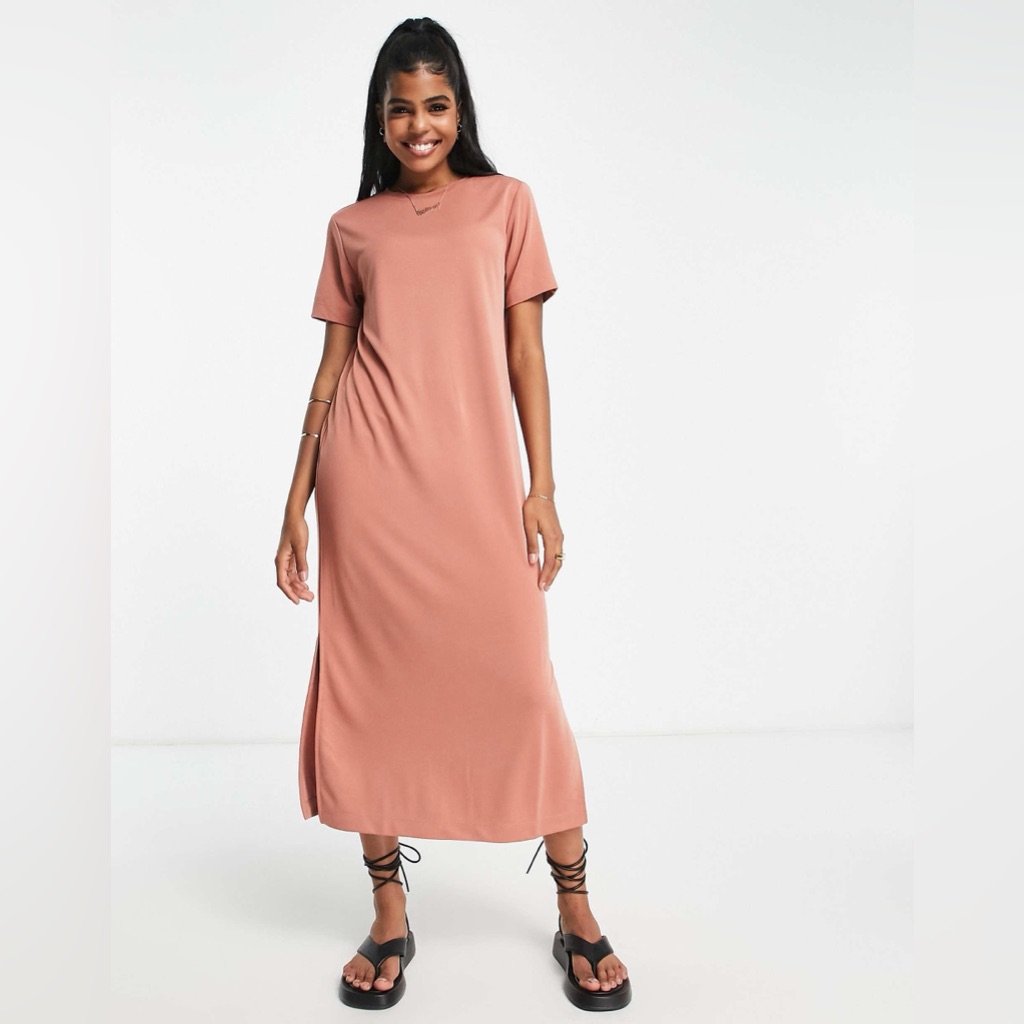 Monki T-Shirt Mid Dress